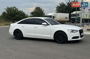 Седан Audi A6 2012 в 