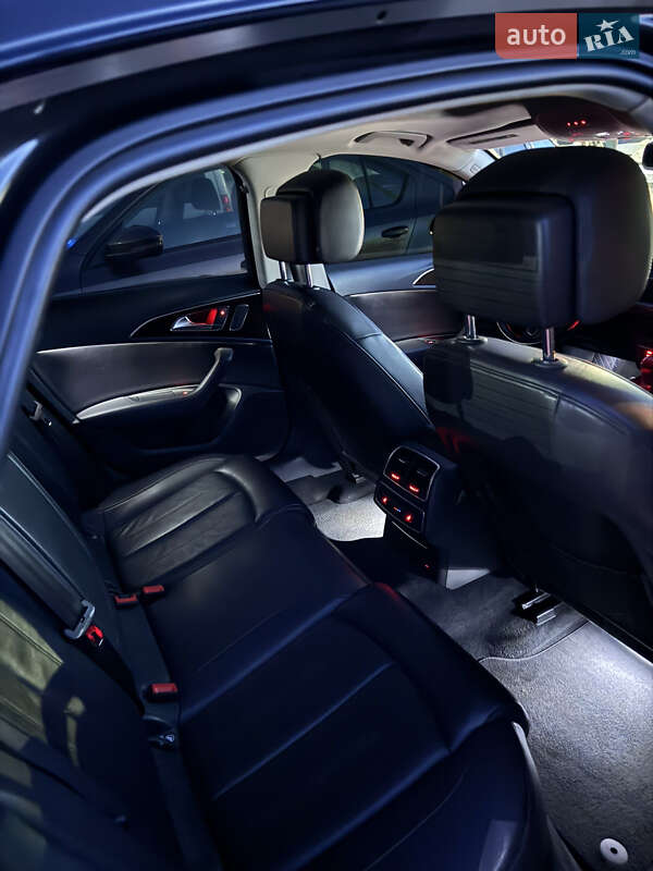 Седан Audi A6 2012 в Самборе