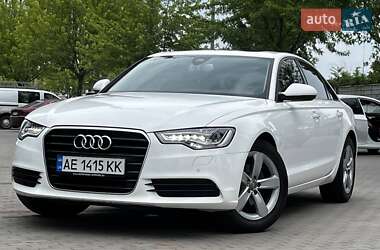 Седан Audi A6 2014 в 