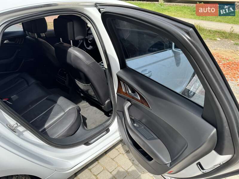 Седан Audi A6 2013 в Золочеве