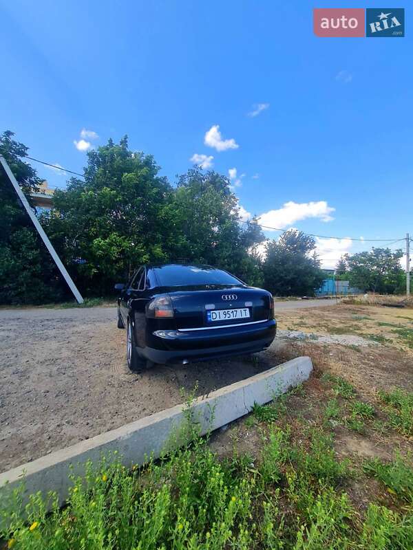 Седан Audi A6 2002 в Фонтанці