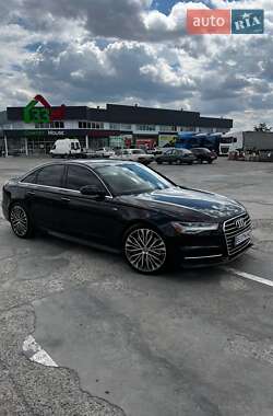Седан Audi A6 2015 в 