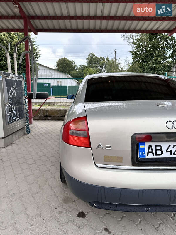 Седан Audi A6 1998 в Тростянці