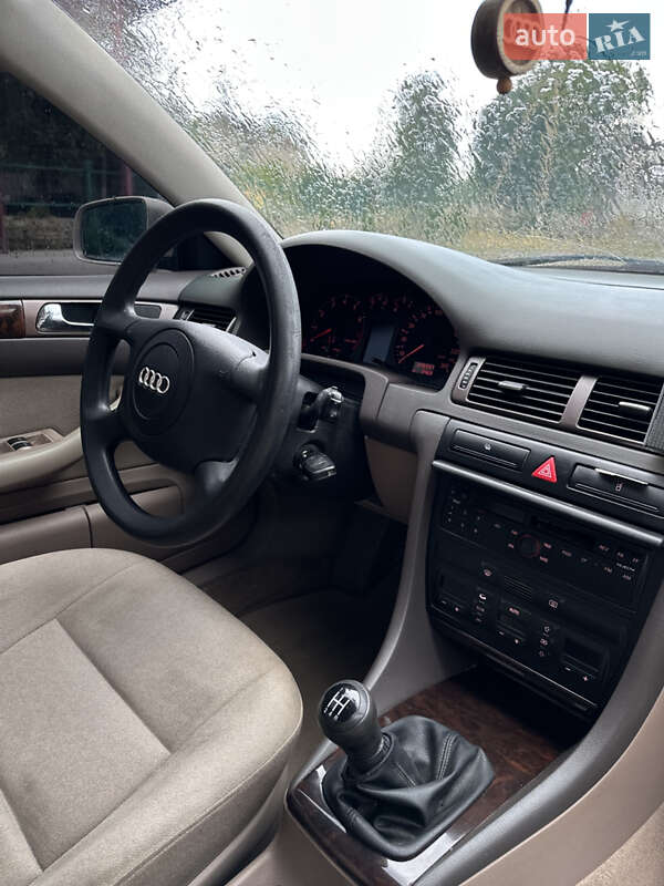 Седан Audi A6 1998 в Тростянці