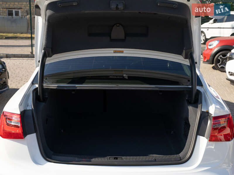 Седан Audi A6 2014 в Одессе