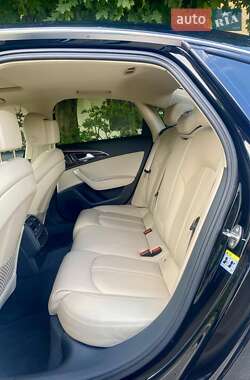 Седан Audi A6 2015 в 