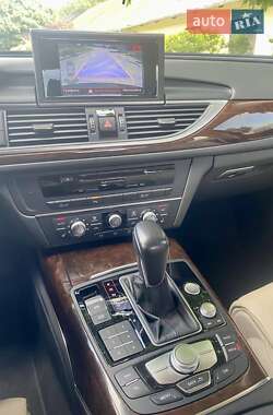 Седан Audi A6 2015 в 