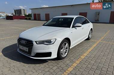 Седан Audi A6 2015 в 