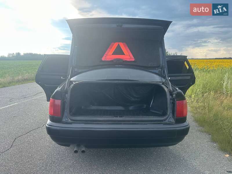 Седан Audi A6 1997 в Иванкове