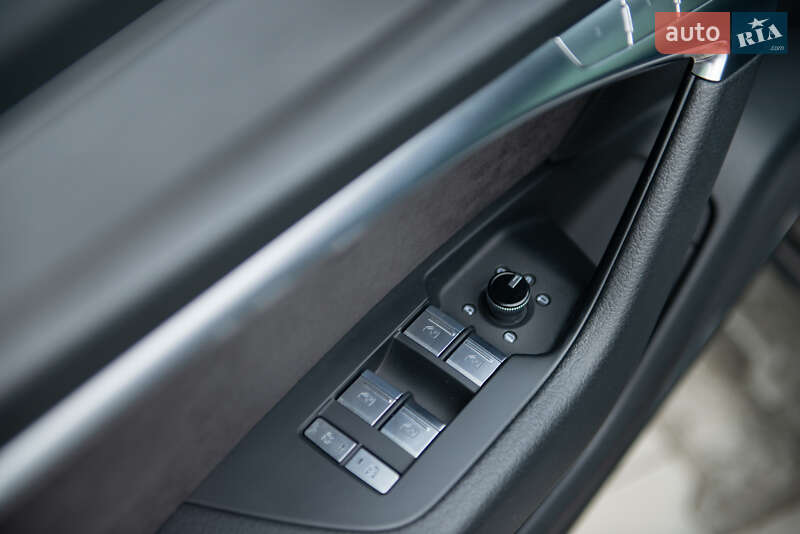 Седан Audi A6 2018 в Мукачево