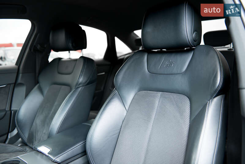 Седан Audi A6 2018 в Мукачево