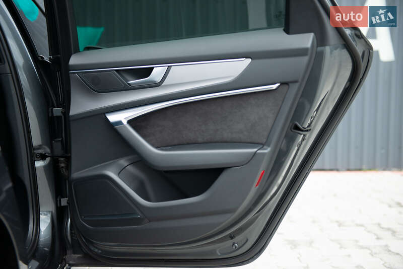 Седан Audi A6 2018 в Мукачево