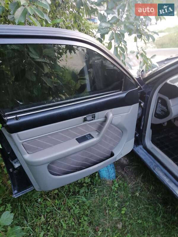 Седан Audi A6 1995 в Каменец-Подольском