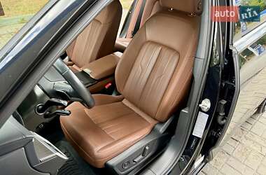 Седан Audi A6 2020 в 