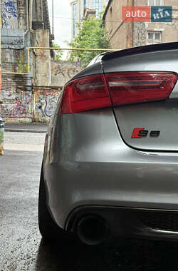 Седан Audi A6 2012 в 