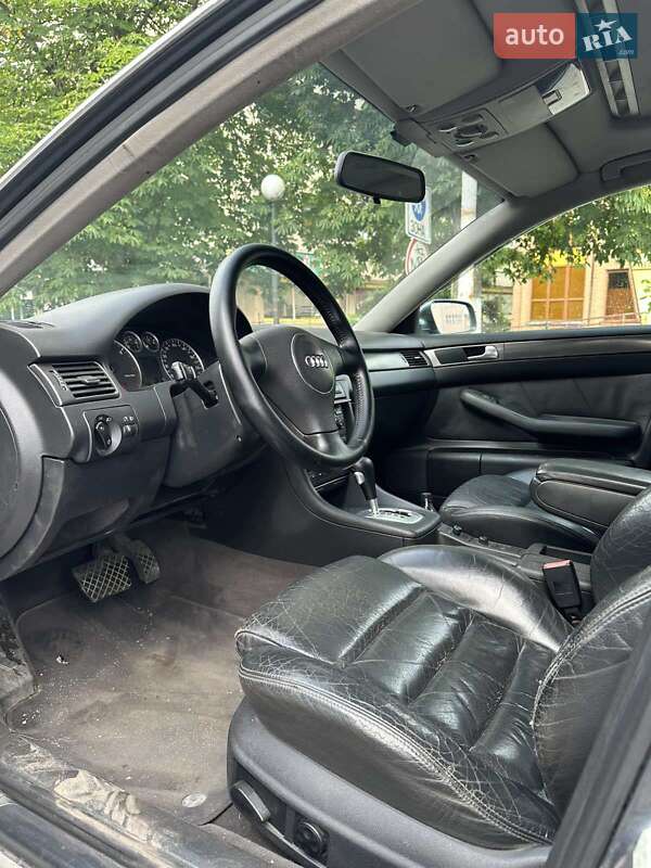 Универсал Audi A6 2001 в Первомайске
