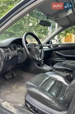 Универсал Audi A6 2001 в 