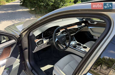 Седан Audi A6 2019 в 