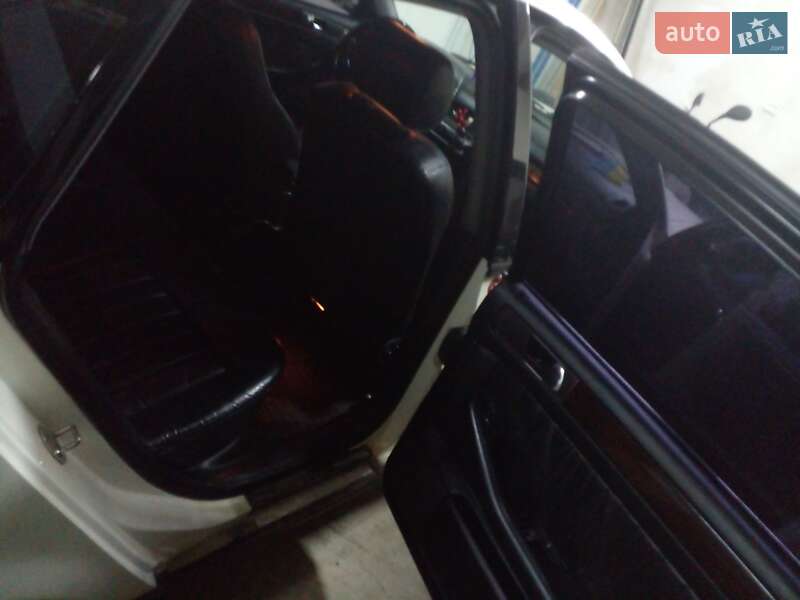 Седан Audi A6 1997 в Львові