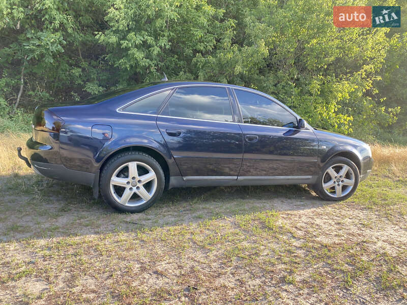 Седан Audi A6 2001 в Ржищеве
