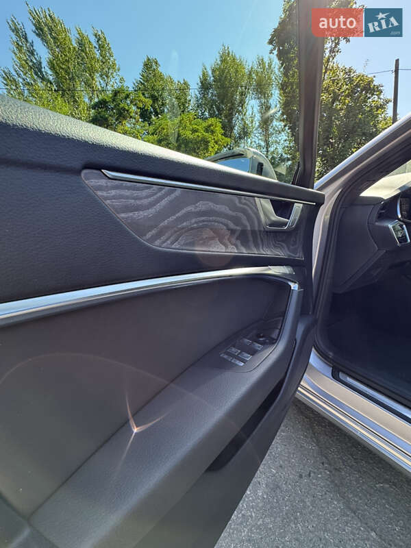 Седан Audi A6 2023 в Кременчуге