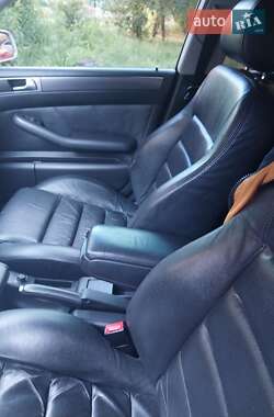 Универсал Audi A6 2004 в 
