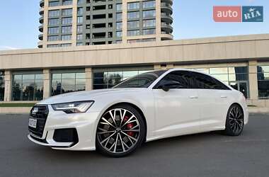 Седан Audi A6 2018 в 