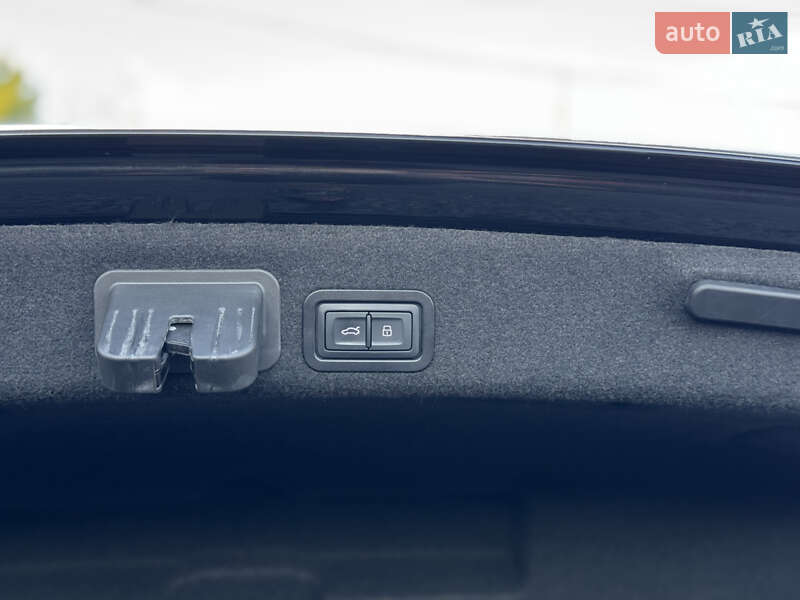 Седан Audi A6 2016 в Луцке