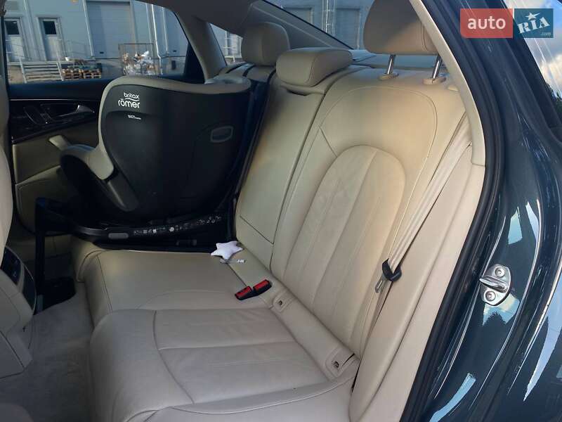 Седан Audi A6 2015 в Киеве