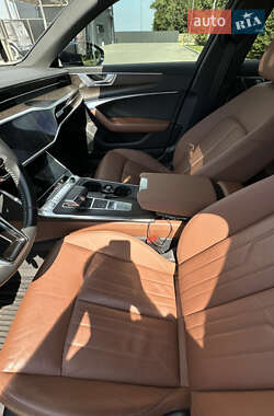 Седан Audi A6 2019 в 
