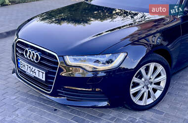 Седан Audi A6 2012 в 
