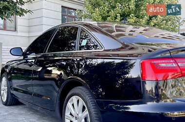 Седан Audi A6 2012 в 