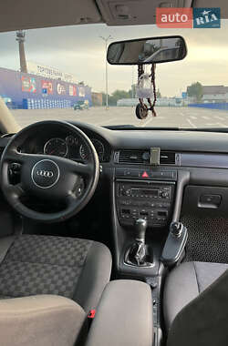 Универсал Audi A6 2004 в 