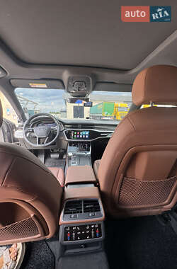 Седан Audi A6 2019 в 