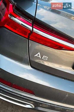 Седан Audi A6 2022 в 