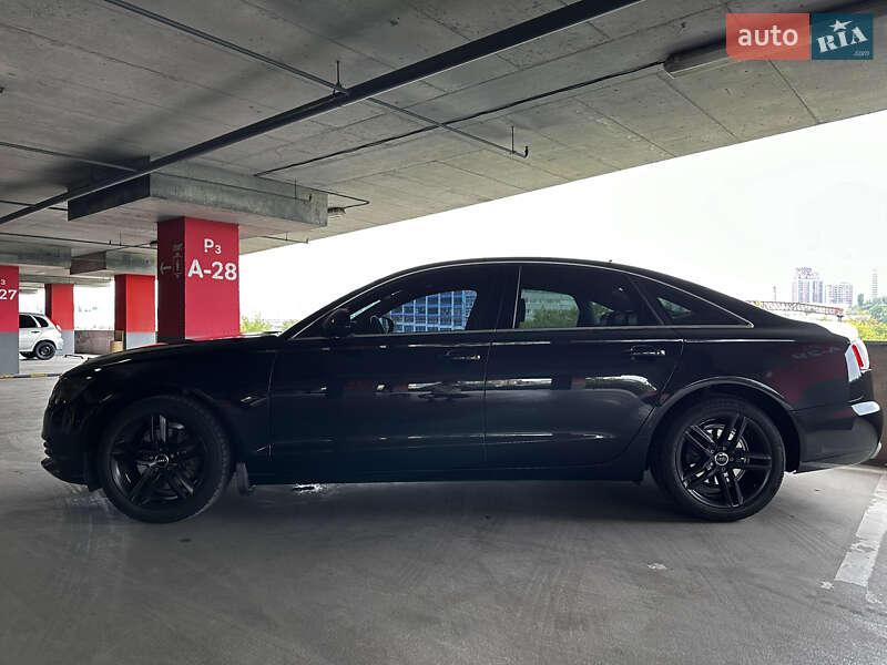 Седан Audi A6 2012 в Киеве