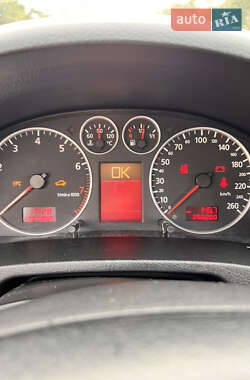 Универсал Audi A6 2000 в 
