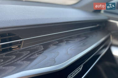 Седан Audi A6 2020 в 
