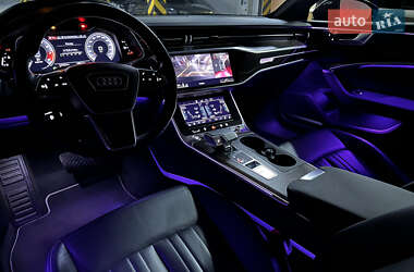 Седан Audi A6 2020 в 