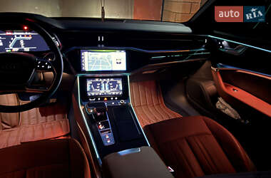 Седан Audi A6 2022 в 