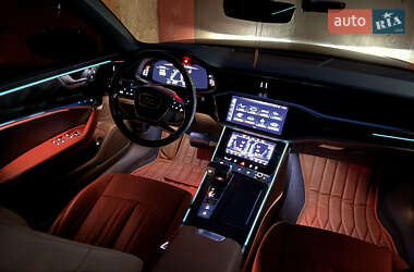 Седан Audi A6 2022 в 