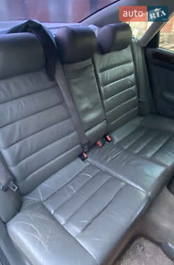 Седан Audi A6 2003 в 
