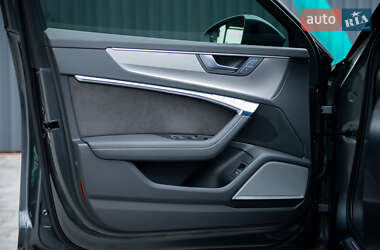 Седан Audi A6 2018 в 