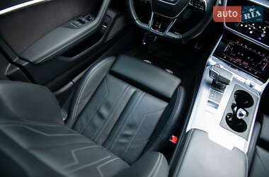 Седан Audi A6 2018 в 