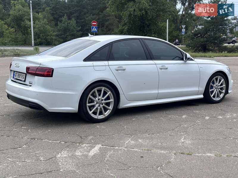 Седан Audi A6 2017 в Киеве