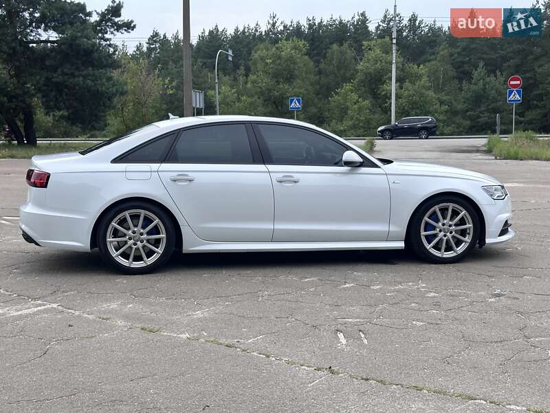 Седан Audi A6 2017 в Киеве