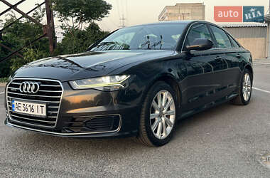 Седан Audi A6 2015 в 