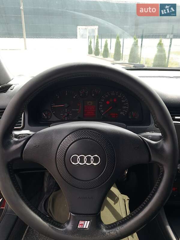 Седан Audi A6 1998 в Надворной