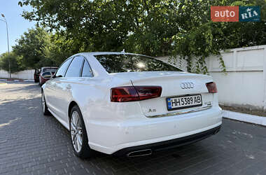 Седан Audi A6 2015 в 