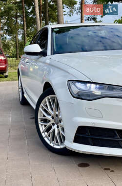 Седан Audi A6 2015 в 
